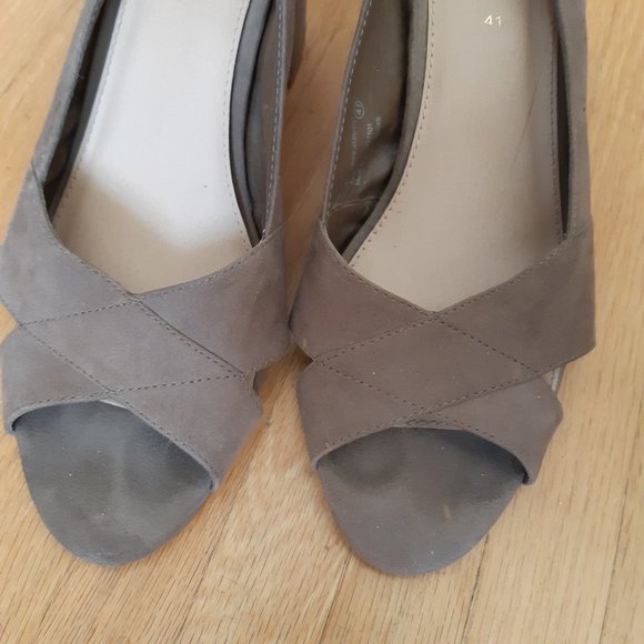 Beige Suede Heels - Picture 4 of 9